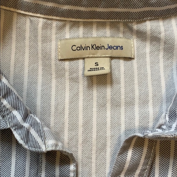 Calvin Klein button down - Picture 3 of 4